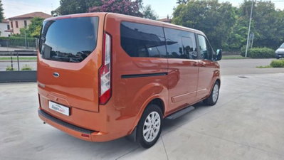Ford Tourneo Custom 320 2.0 EcoBlue 130CV MHEV PC Titanium (10)