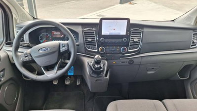 Ford Tourneo Custom 320 2.0 EcoBlue 130CV MHEV PC Titanium (2)