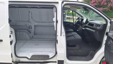 Renault Trafic Furgone T29 2.0 dCi 150CV PC-TN Furgone Energy Ice (12)