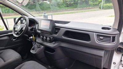 Renault Trafic Furgone T29 2.0 dCi 150CV PC-TN Furgone Energy Ice (8)