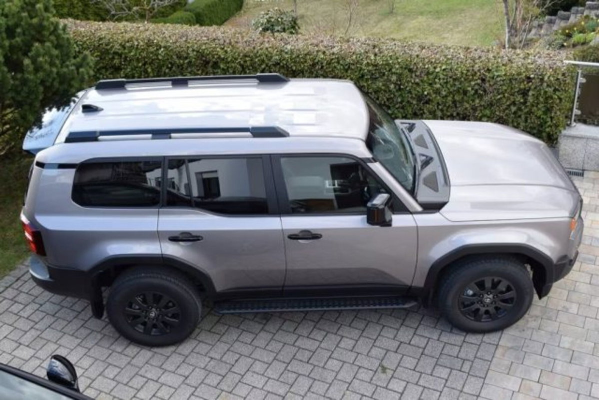 Toyota Land Cruiser 2.8 d-4d Lounge awd auto (11)