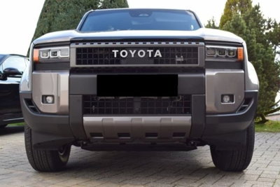 Toyota Land Cruiser 2.8 d-4d Lounge awd auto (8)