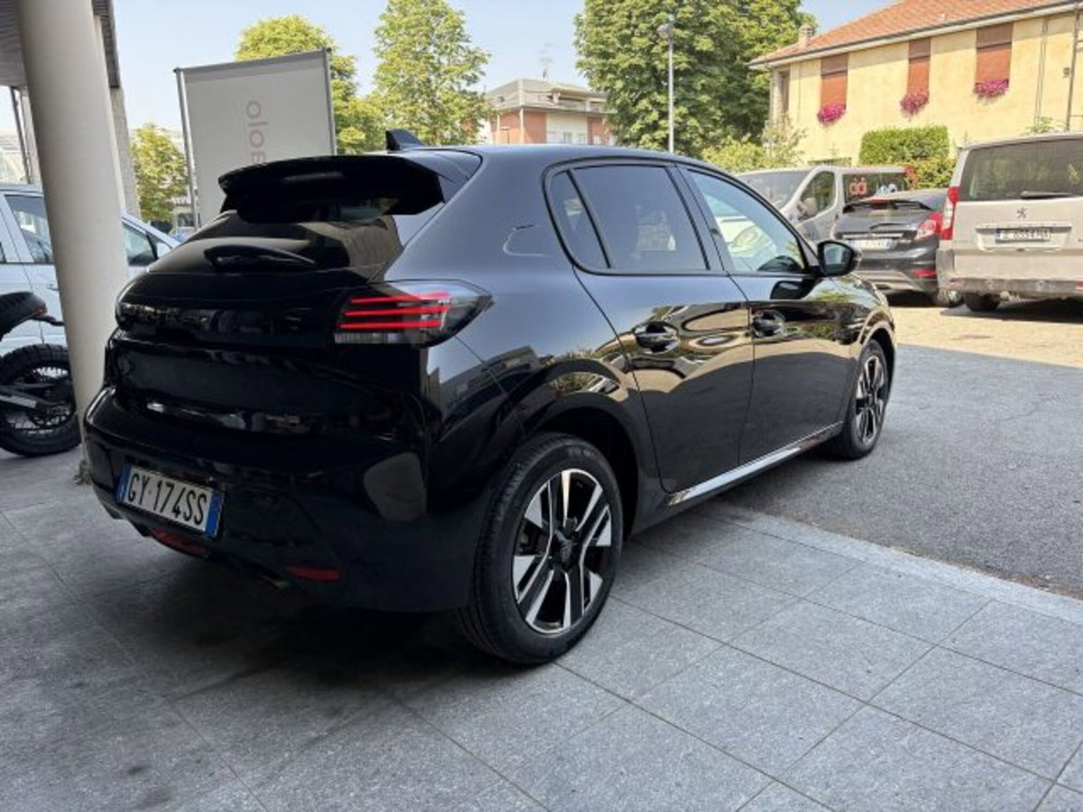 Peugeot 208 PureTech 100 Stop&Start 5 porte Allure (4)