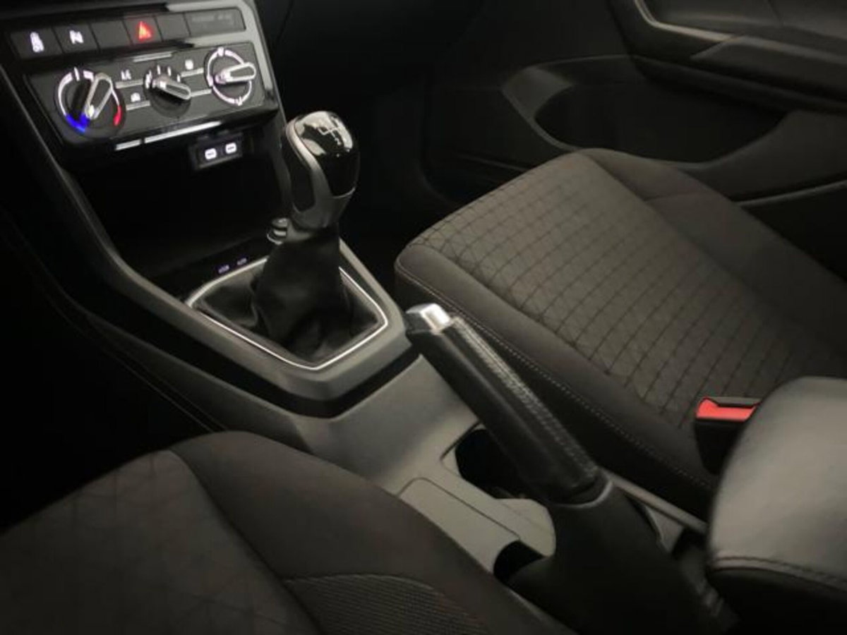 Volkswagen T-Cross 1.0 TSI Sport (13)