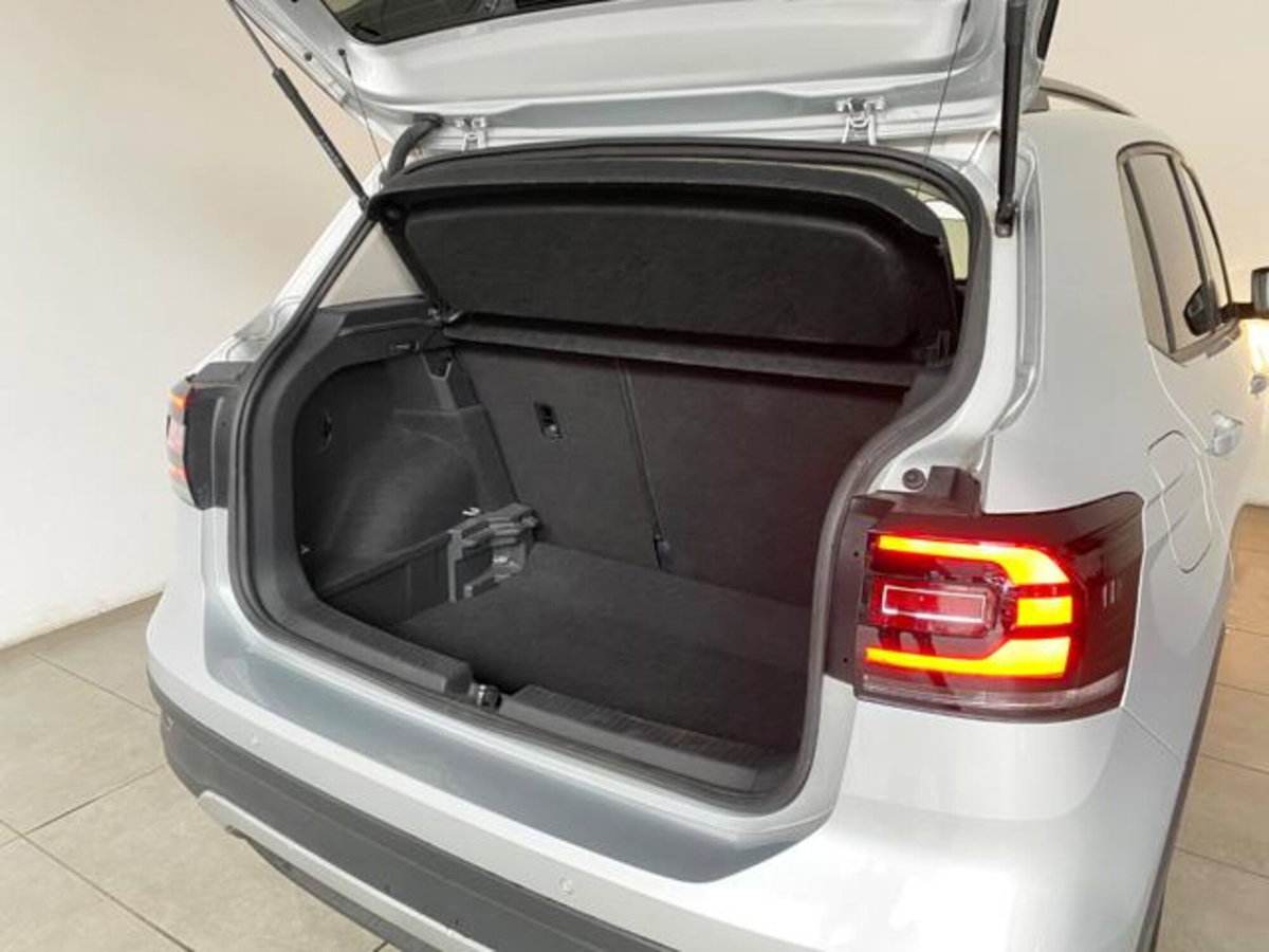 Volkswagen T-Cross 1.0 TSI Sport (17)