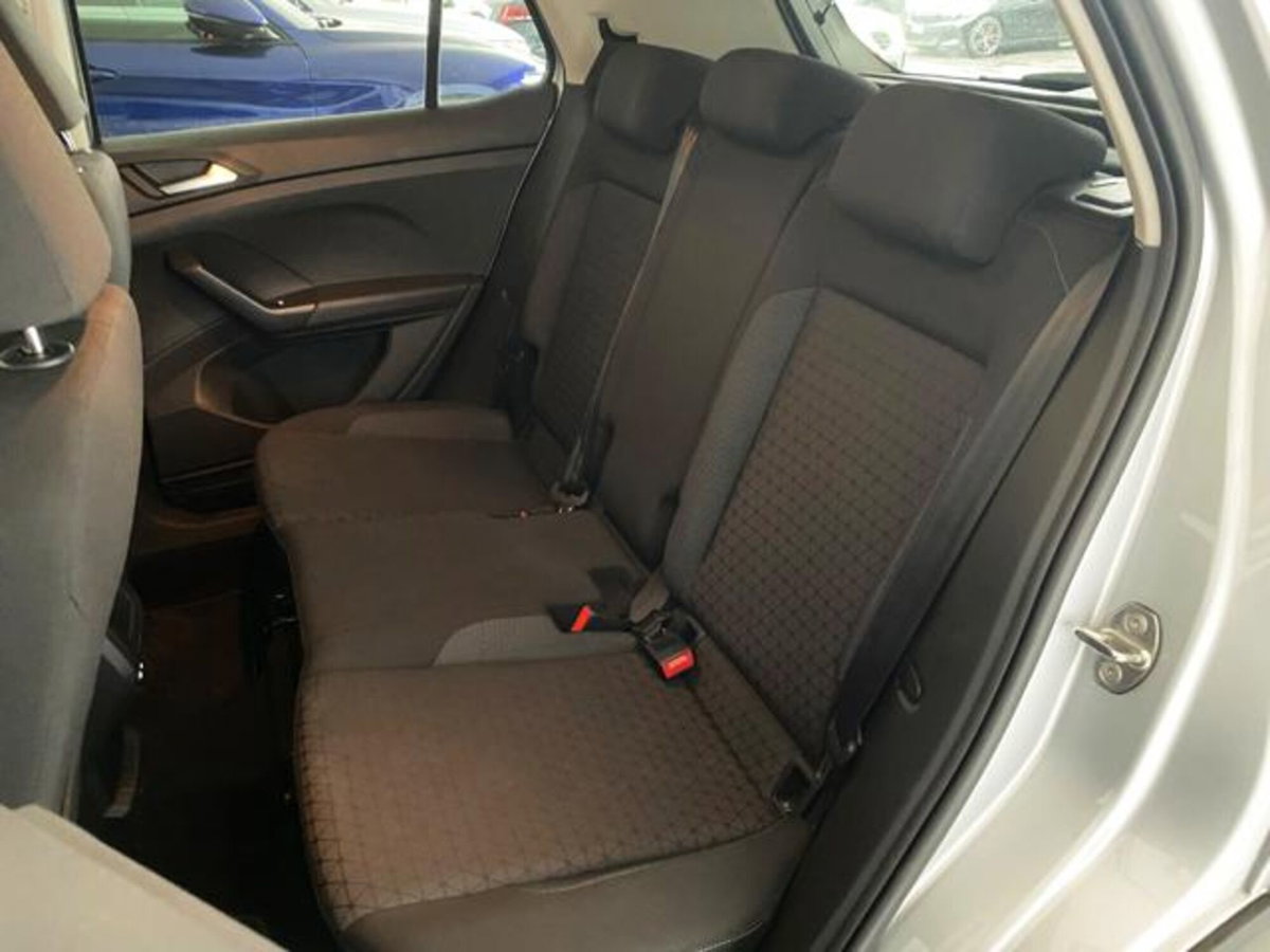 Volkswagen T-Cross 1.0 TSI Sport (9)