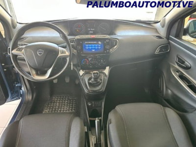 Lancia Ypsilon 1.0 FireFly 5 porte S&S Hybrid Gold Plus (8)