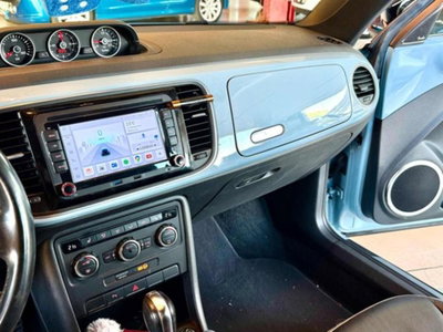 Volkswagen Maggiolino Cabrio 2.0 TDI DSG Sport (15)