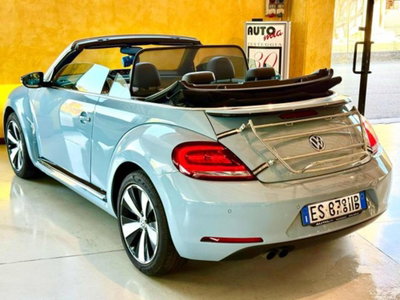 Volkswagen Maggiolino Cabrio 2.0 TDI DSG Sport (3)