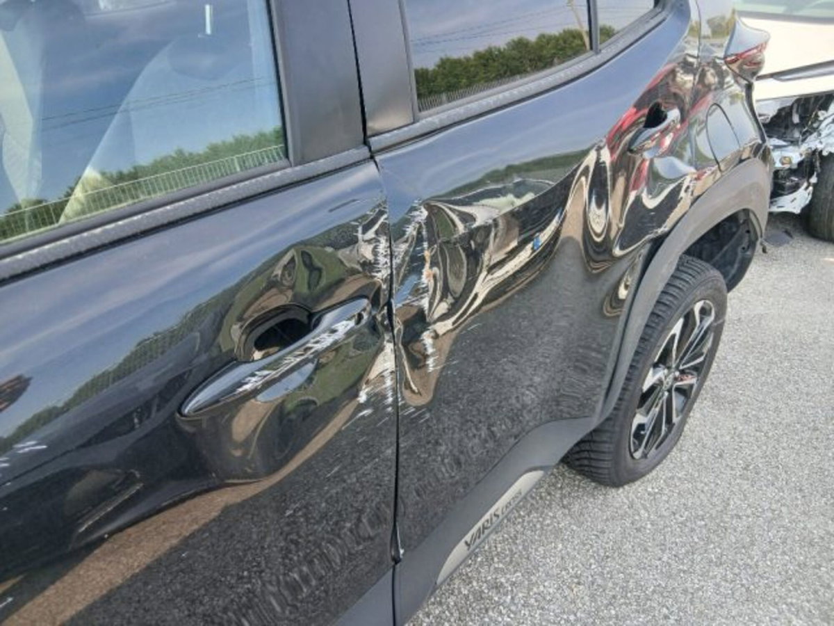 Toyota Yaris Cross 1.5 Hybrid 5p. E-CVT Premiere (6)