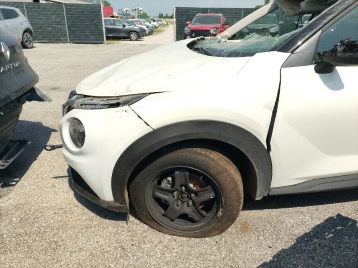 Nissan Juke 1.0 DIG-T 114 CV DCT Enigma (2)