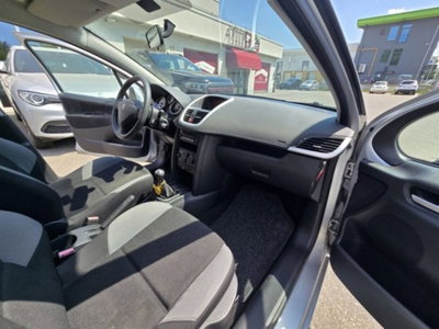 Peugeot 207 8V 75CV 5p. Access (12)