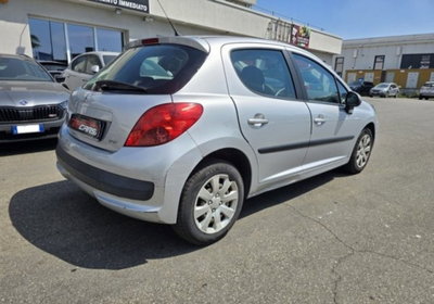 Peugeot 207 8V 75CV 5p. Access (2)