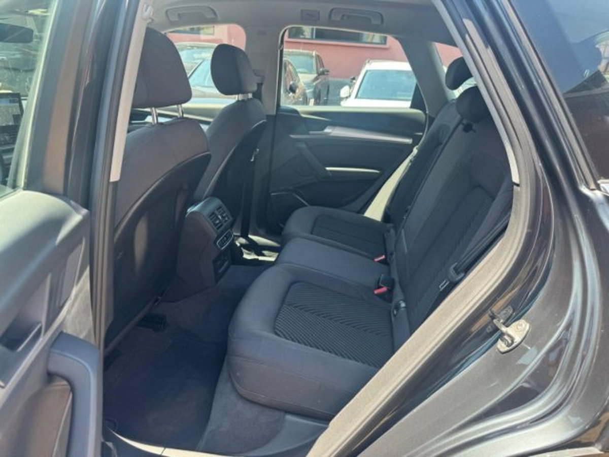 Audi Q5 40 TDI 204 CV quattro S tronic Business (18)