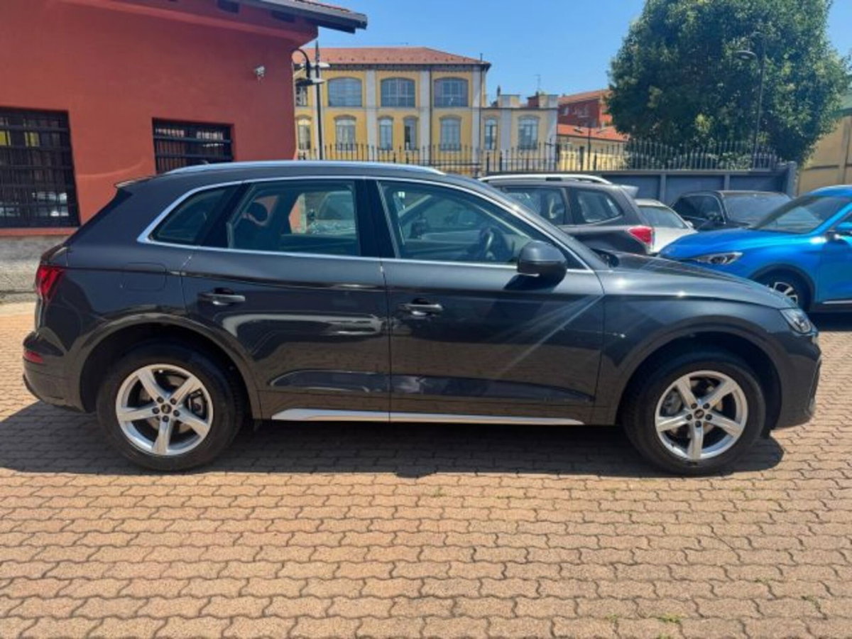 Audi Q5 40 TDI 204 CV quattro S tronic Business (3)