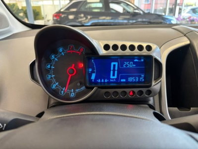 Chevrolet Aveo 1.2 86CV 4 porte LT (13)