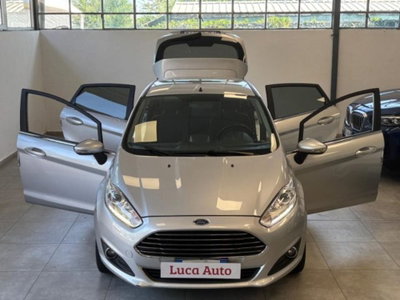 Ford Fiesta 1.2 60CV 5 porte Titanium (2)