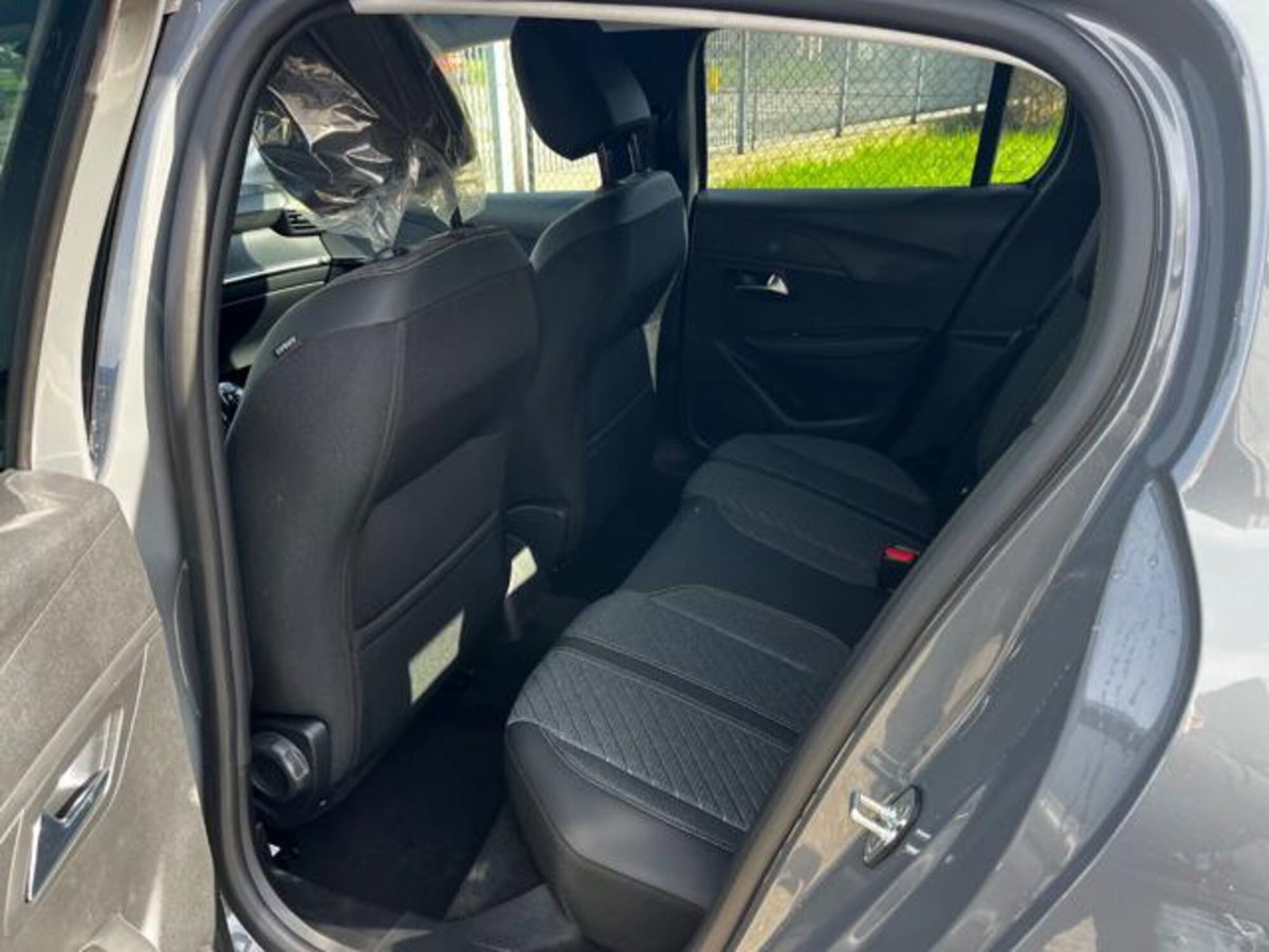 Peugeot 208 PureTech 100 Stop&Start 5 porte Allure (11)