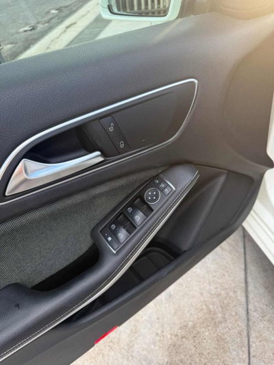 Mercedes-Benz Classe A 180 CDI Premium (14)