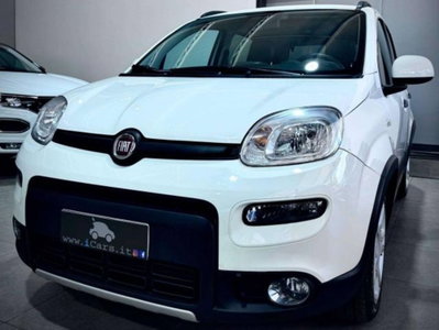 Fiat Panda 1.0 FireFly S&S Hybrid City Life usata