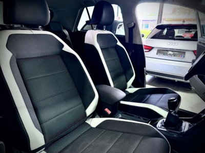 Volkswagen T-Roc 1.6 TDI SCR Advanced BlueMotion Technology (14)