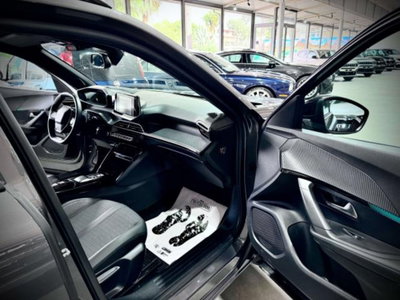 Peugeot 2008 BlueHDi 130 S&S EAT8 GT Pack (13)