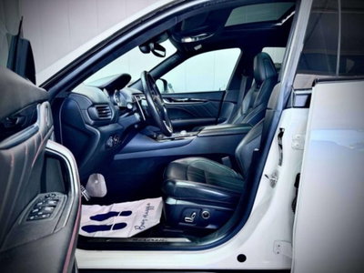 Maserati Levante Levante 3.0 V6 Modena Ultima 430cv auto (10)