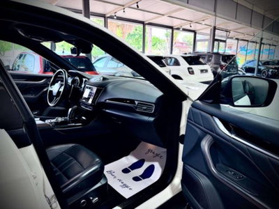 Maserati Levante Levante 3.0 V6 Modena Ultima 430cv auto (13)