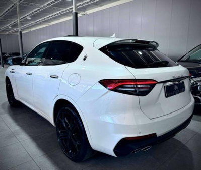 Maserati Levante Levante 3.0 V6 Modena Ultima 430cv auto (8)