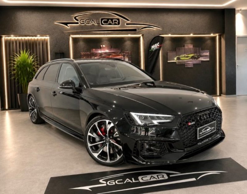 Audi RS 4 Avant 4