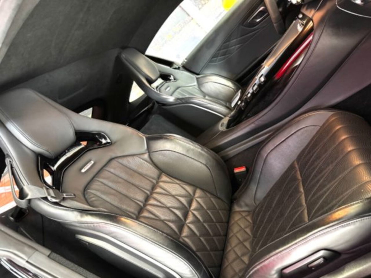 Mercedes-Benz Classe GT Coupé GT Night Edition (15)