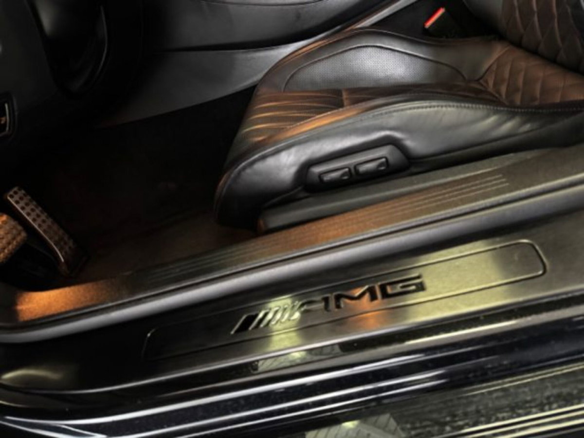 Mercedes-Benz Classe GT Coupé GT Night Edition (20)