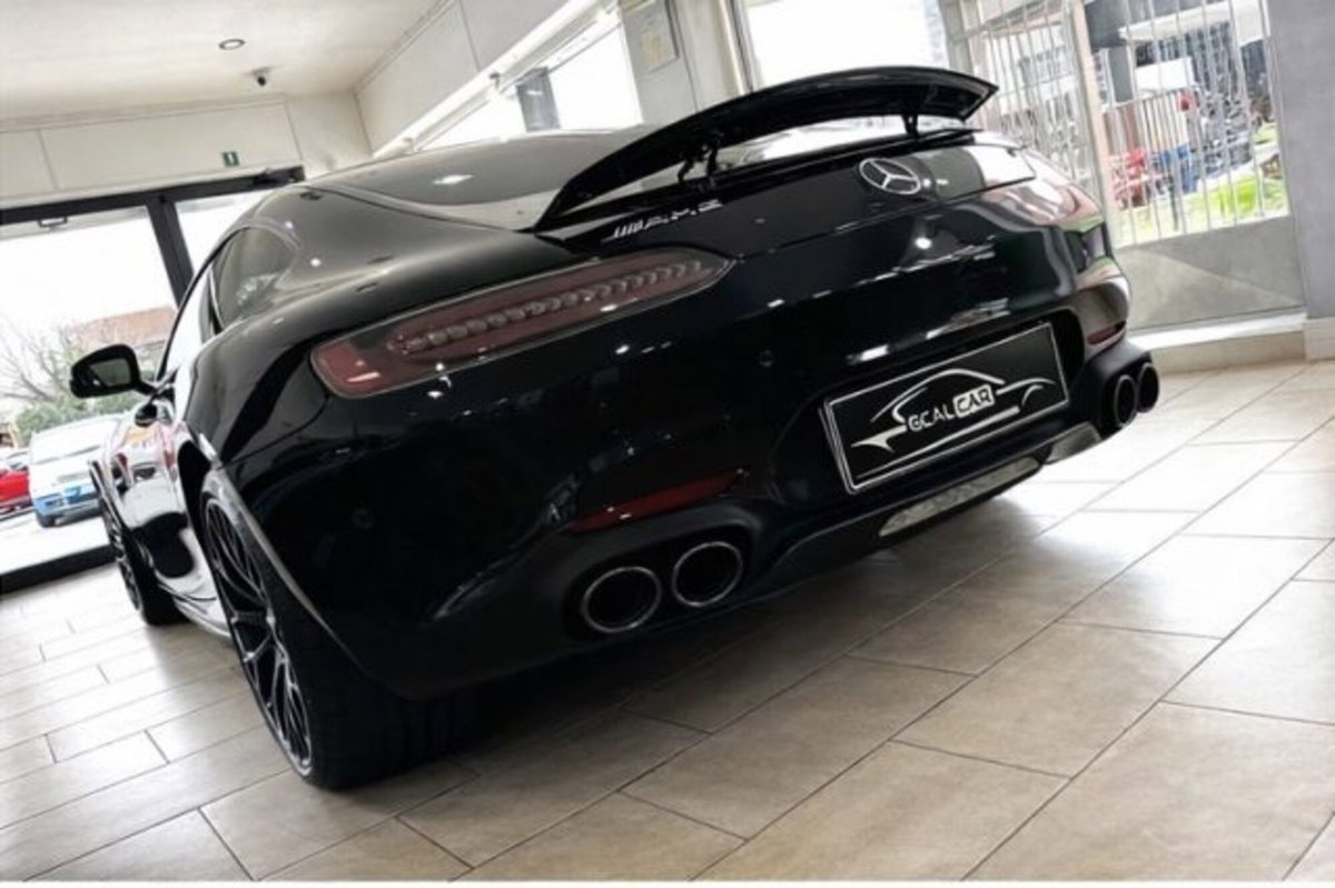 Mercedes-Benz Classe GT Coupé GT Night Edition (3)