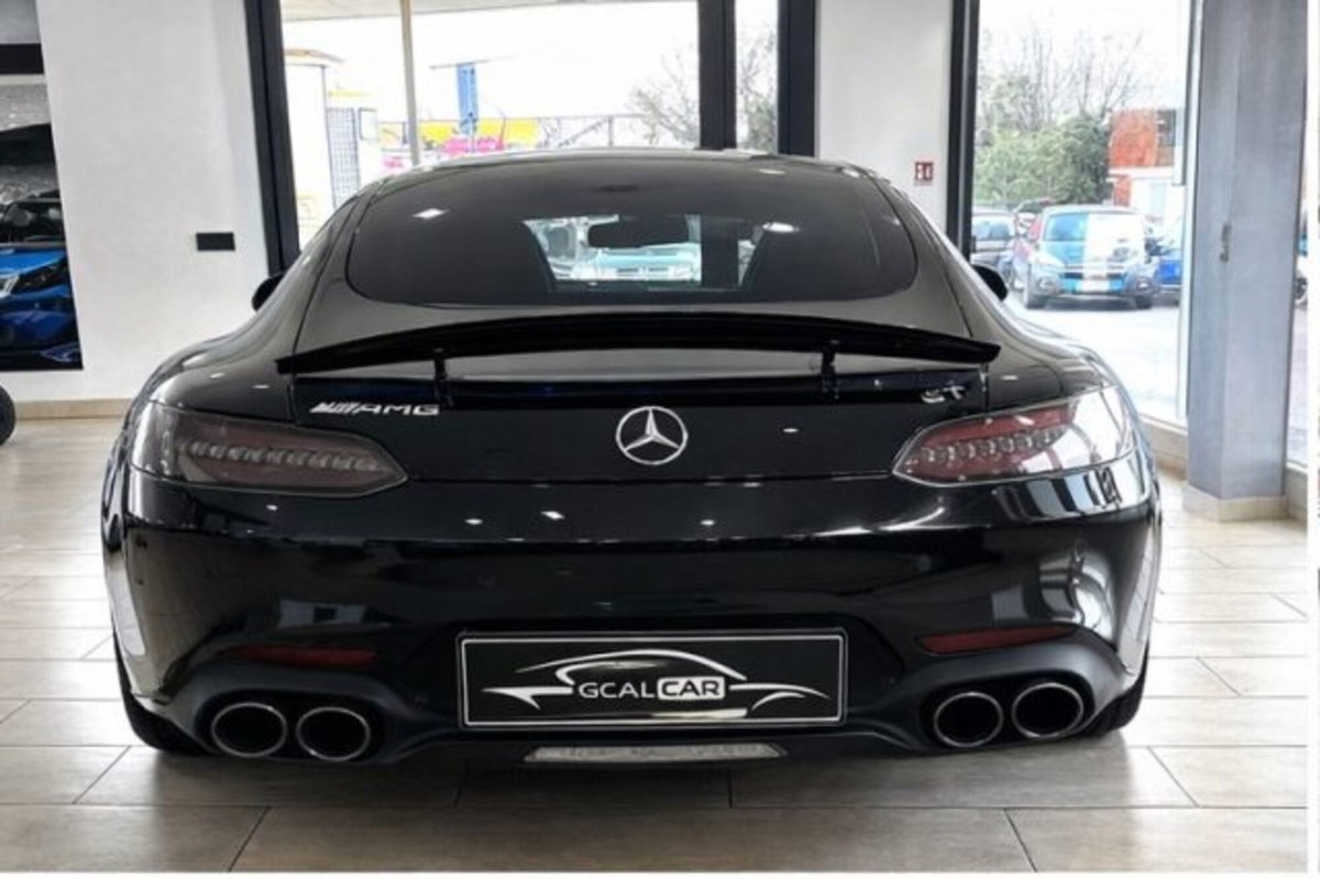 Mercedes-Benz Classe GT Coupé GT Night Edition (4)