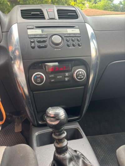 Fiat Sedici 2.0 MJT 16V DPF 4x4 Emotion (8)