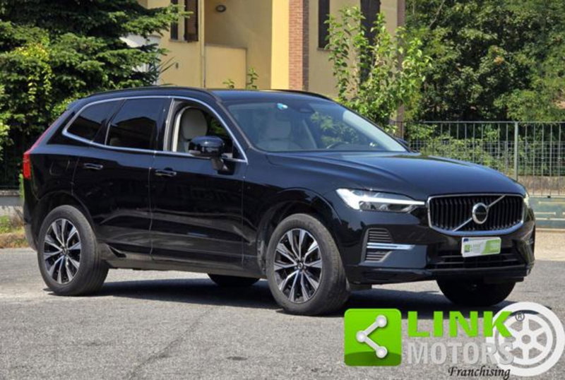 Volvo XC60 B4 (d) AWD automatico Core N1