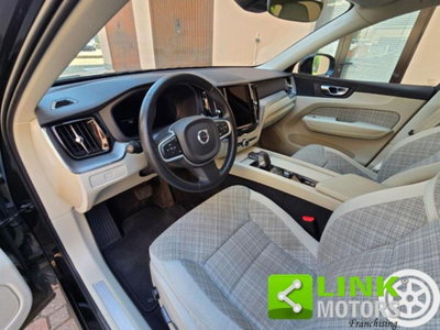 Volvo XC60 B4 (d) AWD automatico Core N1 (19)