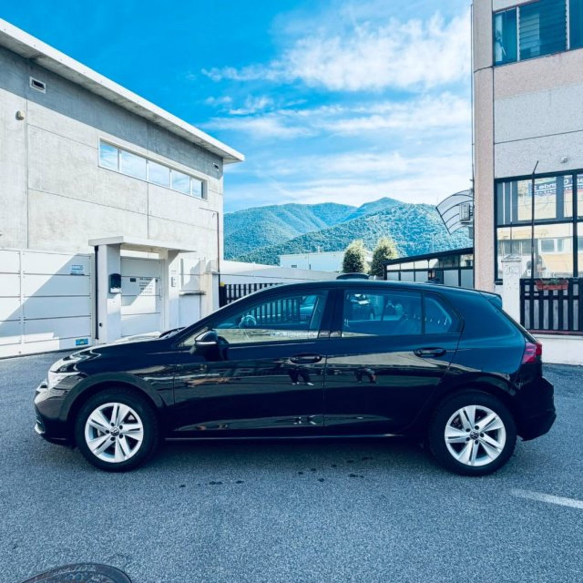 Volkswagen Golf 1.5 eTSI 130 CV EVO ACT DSG Life (3)