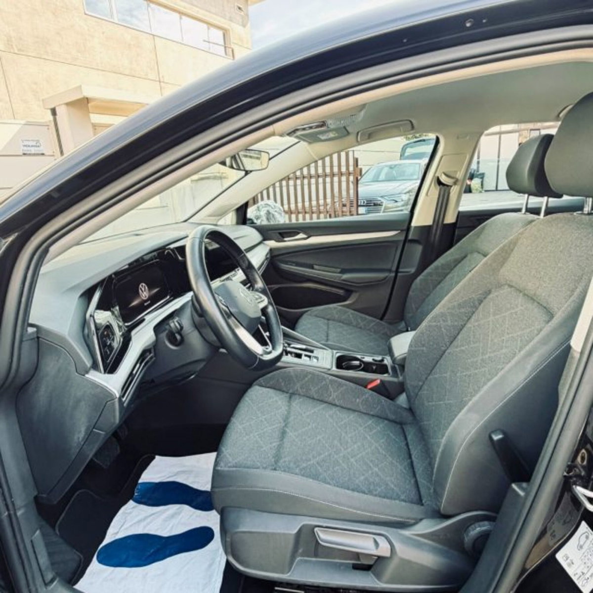 Volkswagen Golf 1.5 eTSI 130 CV EVO ACT DSG Life (5)
