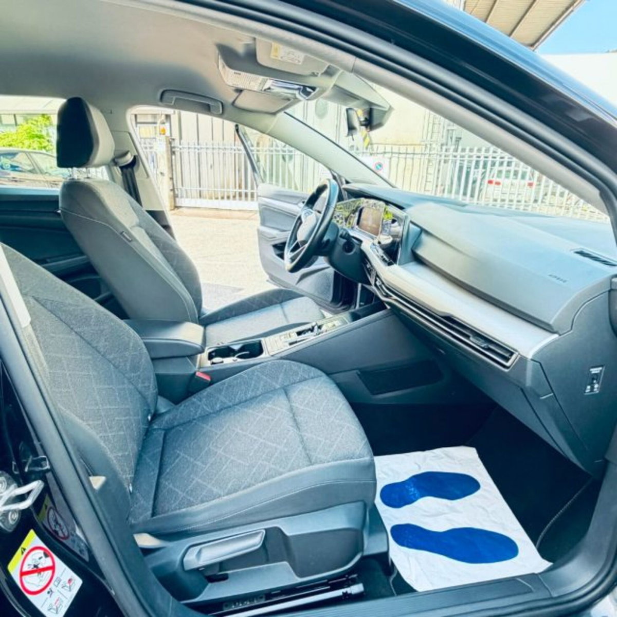 Volkswagen Golf 1.5 eTSI 130 CV EVO ACT DSG Life (6)