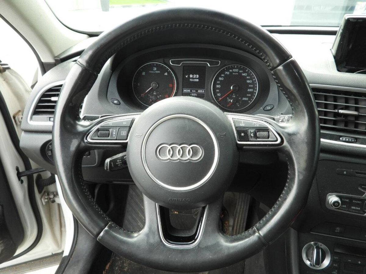 Audi Q3 2.0 TDI quattro S tronic Edition (10)