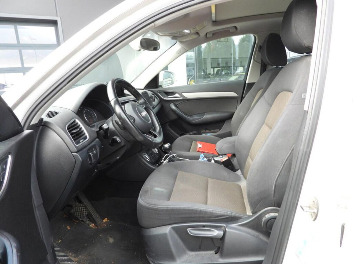 Audi Q3 2.0 TDI quattro S tronic Edition (8)