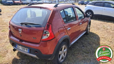 Dacia Sandero Stepway 1.6 8V GPL 85CV (2)