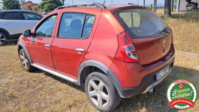 Dacia Sandero Stepway 1.6 8V GPL 85CV (8)