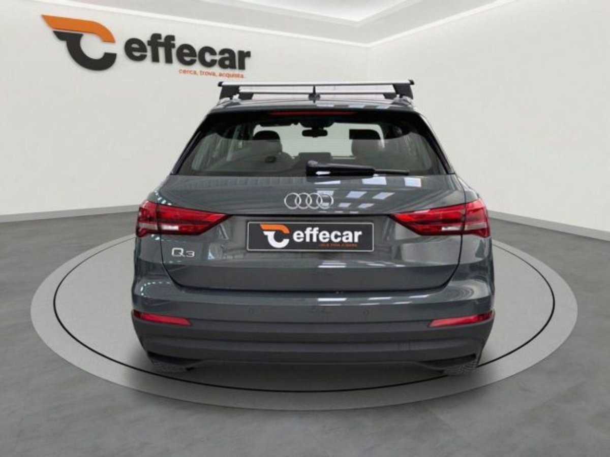 Audi Q3 35 TDI quattro S tronic Business (5)