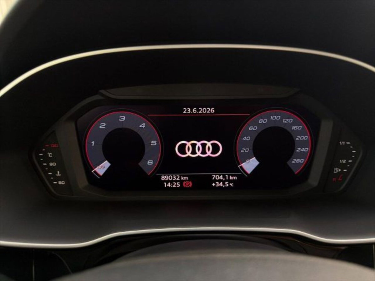 Audi Q3 35 TDI quattro S tronic Business (9)