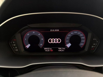 Audi Q3 35 TDI quattro S tronic Business (9)