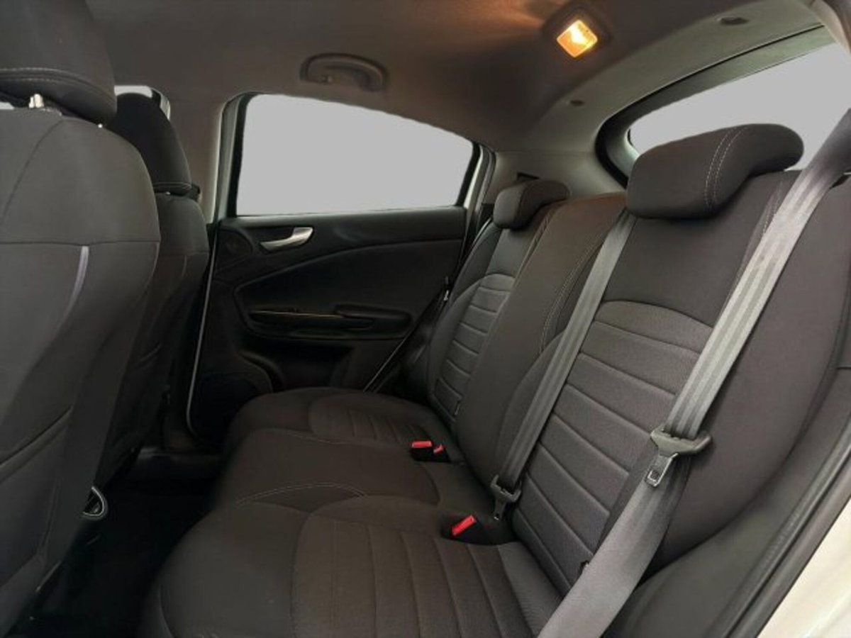 Alfa Romeo Giulietta 1.6 JTDm Giulietta 120cv (11)