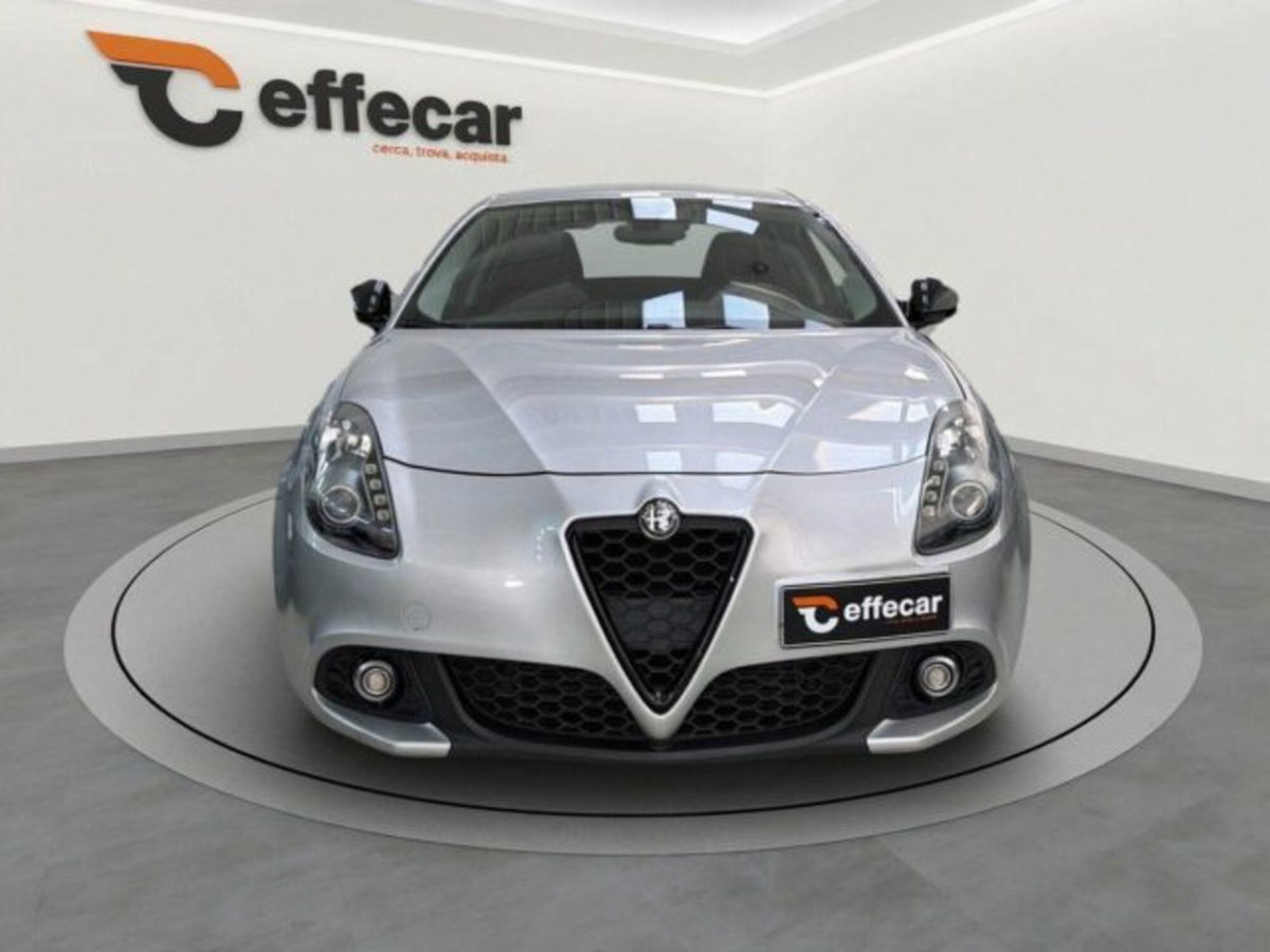 Alfa Romeo Giulietta 1.6 JTDm Giulietta 120cv (2)