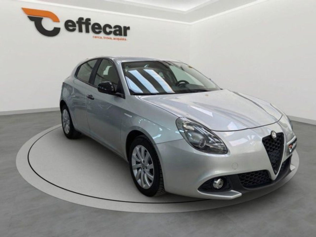 Alfa Romeo Giulietta 1.6 JTDm Giulietta 120cv (3)